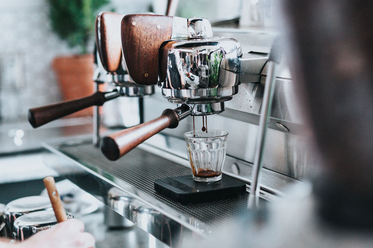 coffee-barista-main-1 coffee-barista-main-1