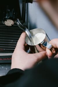 foaming-milk